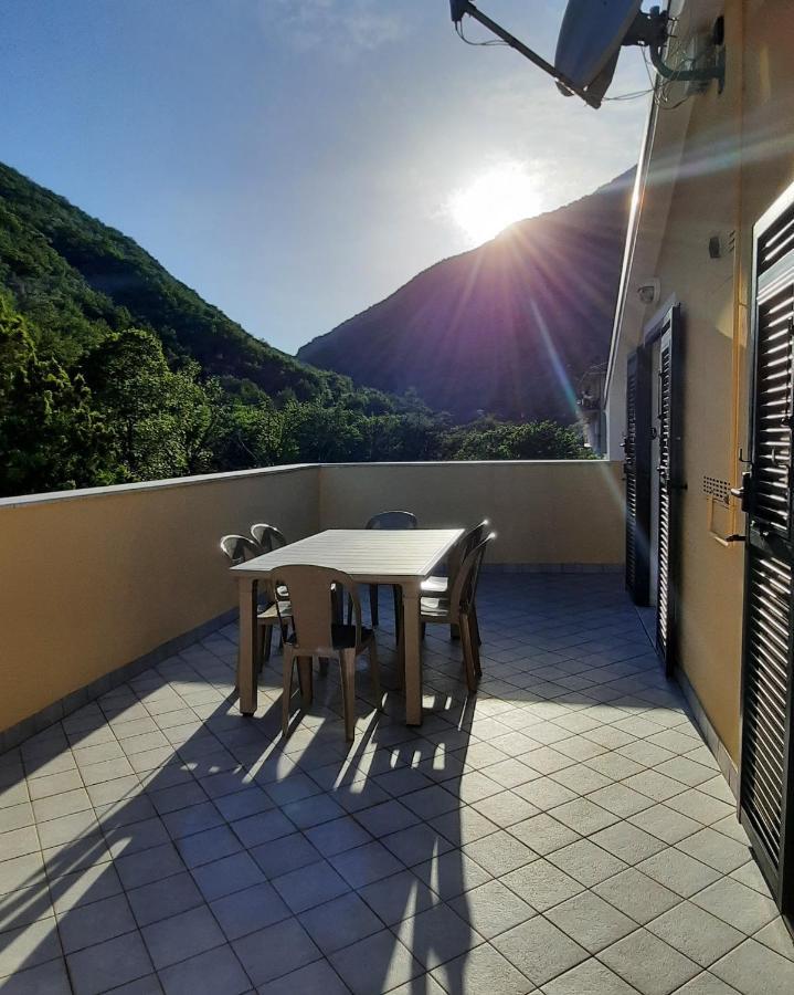 Ai Pe Da Colla Apartman Colletta Kültér fotó